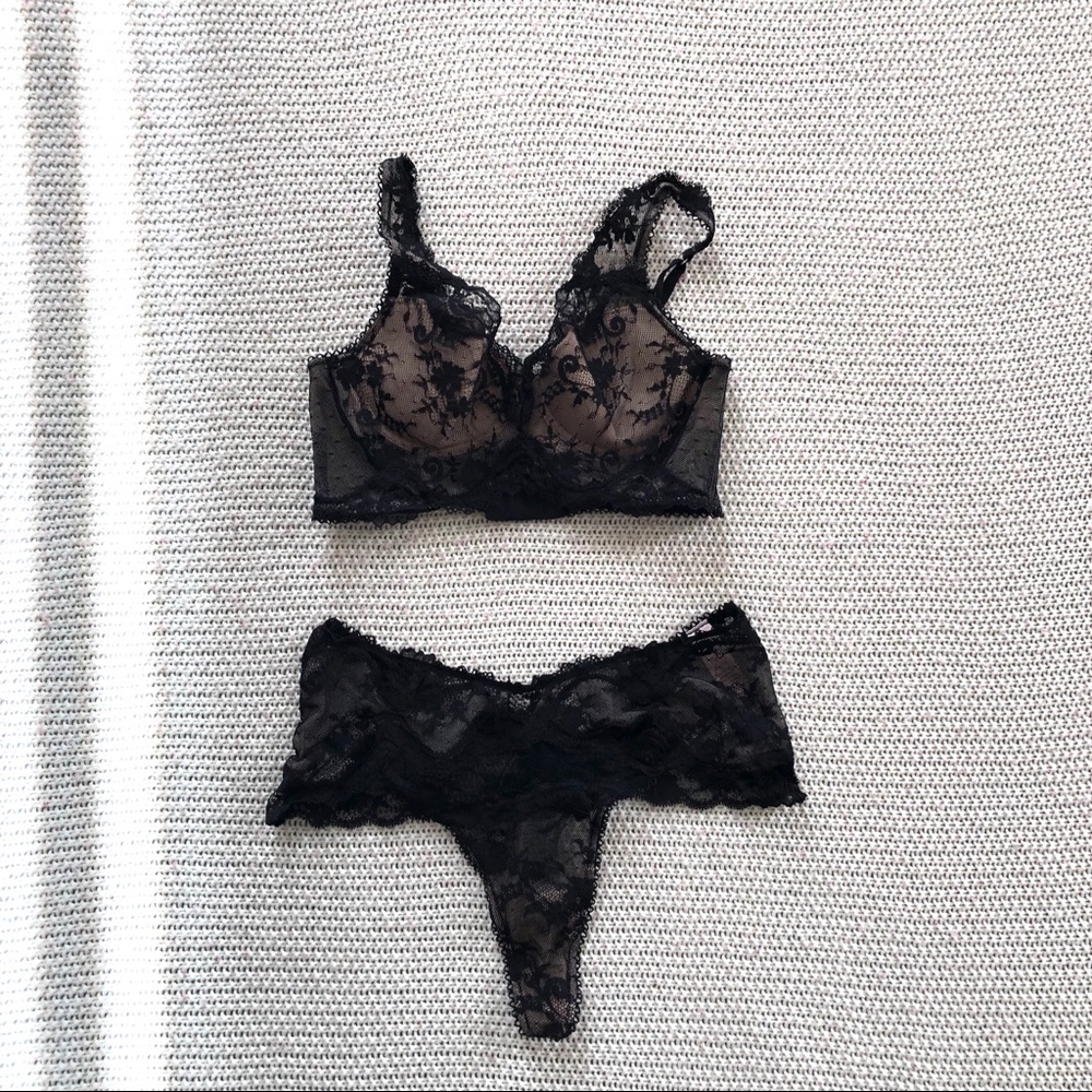 VS Black and Nude Lace Set